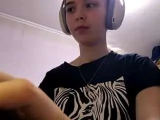 Otilialingerfelter  live sex cam