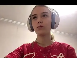 Otilialingerfelter  live sex cam