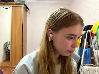 Otilialingerfelter  live sex cam