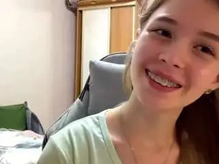 Otilialingerfelter  live sex cam