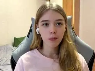 Otilialingerfelter  live sex cam