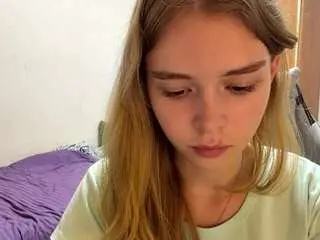 Otilialingerfelter  live sex cam