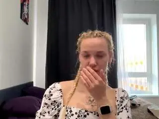 Velmaheidenescher  live sex cam