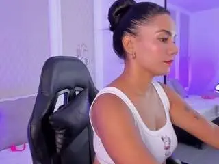 Dana-daree  live sex cam