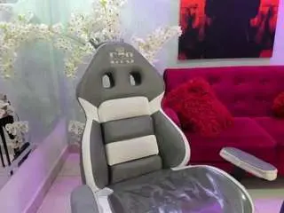 Tammypetit  live sex cam