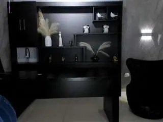 Alessaromero  live sex cam