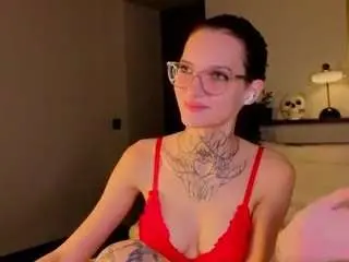 Leila-unlit  live sex cam