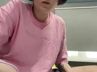 Shalandaselbig  live sex cam