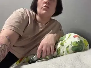 Shalandaselbig  live sex cam
