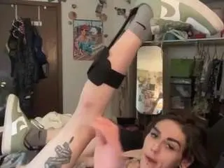 Soulsnatcher420  live sex cam