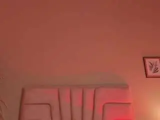 Aprilwatsonn  live sex cam