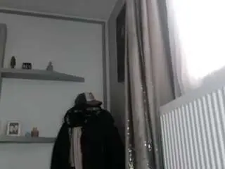 Brenda89  live sex cam