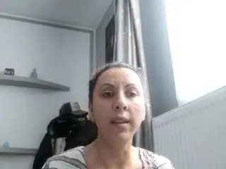 Brenda89  live sex cam