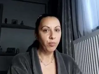 Brenda89  live sex cam