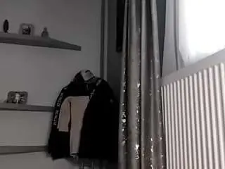 Brenda89  live sex cam