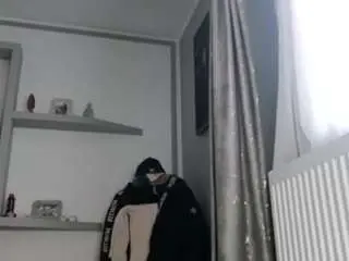 Brenda89  live sex cam