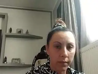 Brenda89  live sex cam