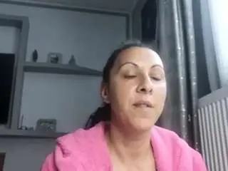 Brenda89  live sex cam