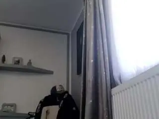 Brenda89  live sex cam