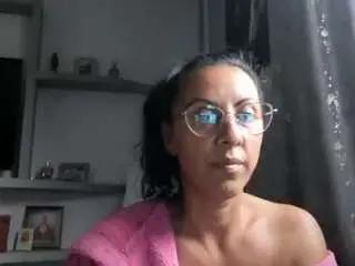 Brenda89  live sex cam