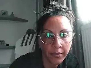 Brenda89  live sex cam