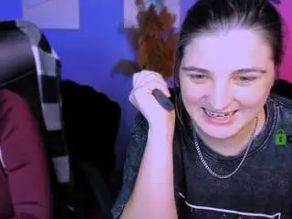 Foxy-tease  live sex cam