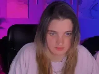 Foxy-tease  live sex cam