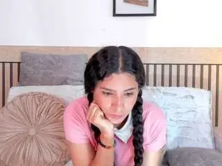 Hannaamills  live sex cam