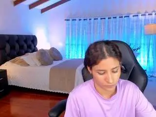 Hannaamills  live sex cam
