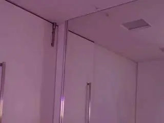 Joan-quinn  live sex cam