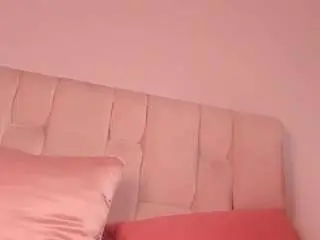 Kikievega  live sex cam