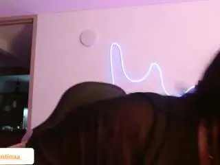 Layna-cold  live sex cam