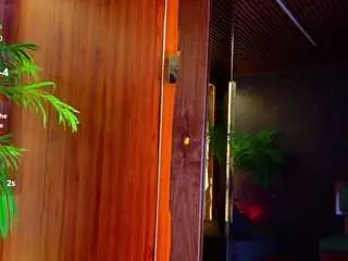Miajhonnson  live sex cam