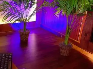 Miajhonnson  live sex cam