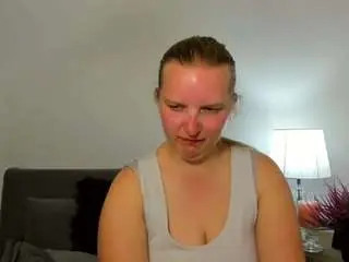 Roseamazing  live sex cam