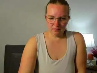Roseamazing  live sex cam