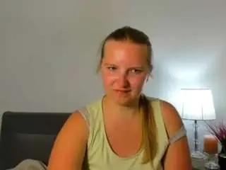 Roseamazing  live sex cam