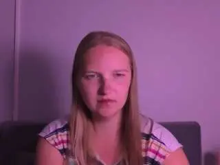 Roseamazing  live sex cam