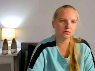 Roseamazing  live sex cam