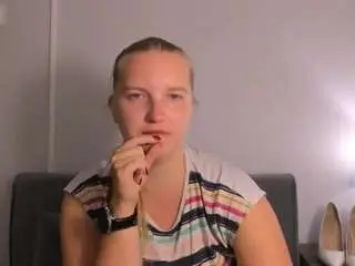 Roseamazing  live sex cam
