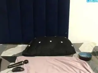 Tasha-xxx  live sex cam