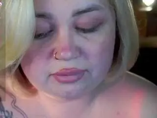 Zarareign  live sex cam