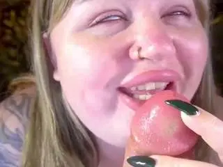 Zarareign  live sex cam