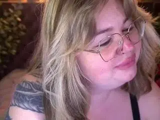 Zarareign  live sex cam