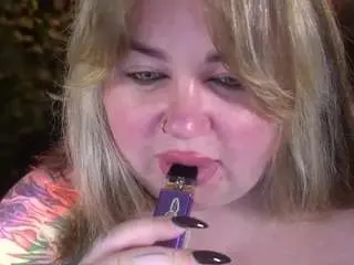 Zarareign  live sex cam