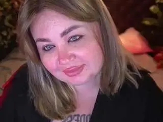 Zarareign  live sex cam