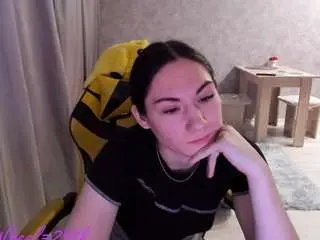 Adeleshy  live sex cam