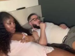 Cookiescreamyxox  live sex cam