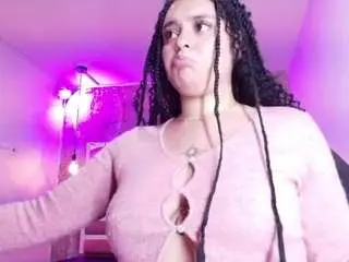 Loremadams  live sex cam