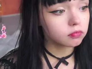 Mandieeveler  live sex cam